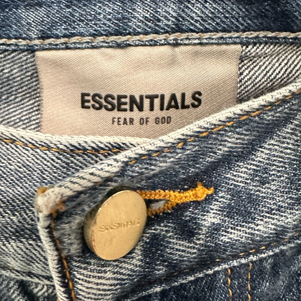 ESSENTIALS FEAR OF GOD DENIM JEANS LIGHT WASH